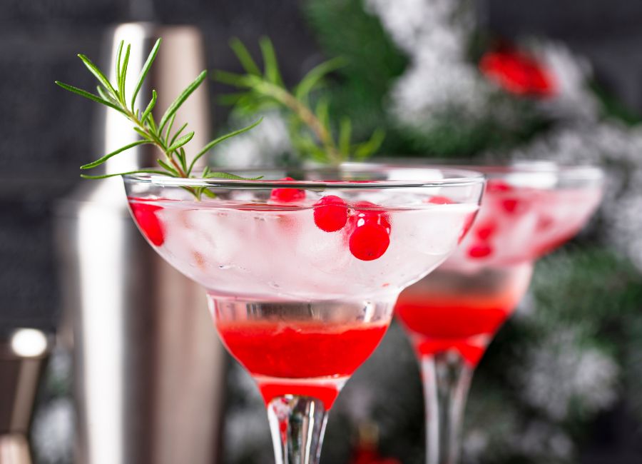 How to Kick Up Classic Holiday Beverages this Winter 